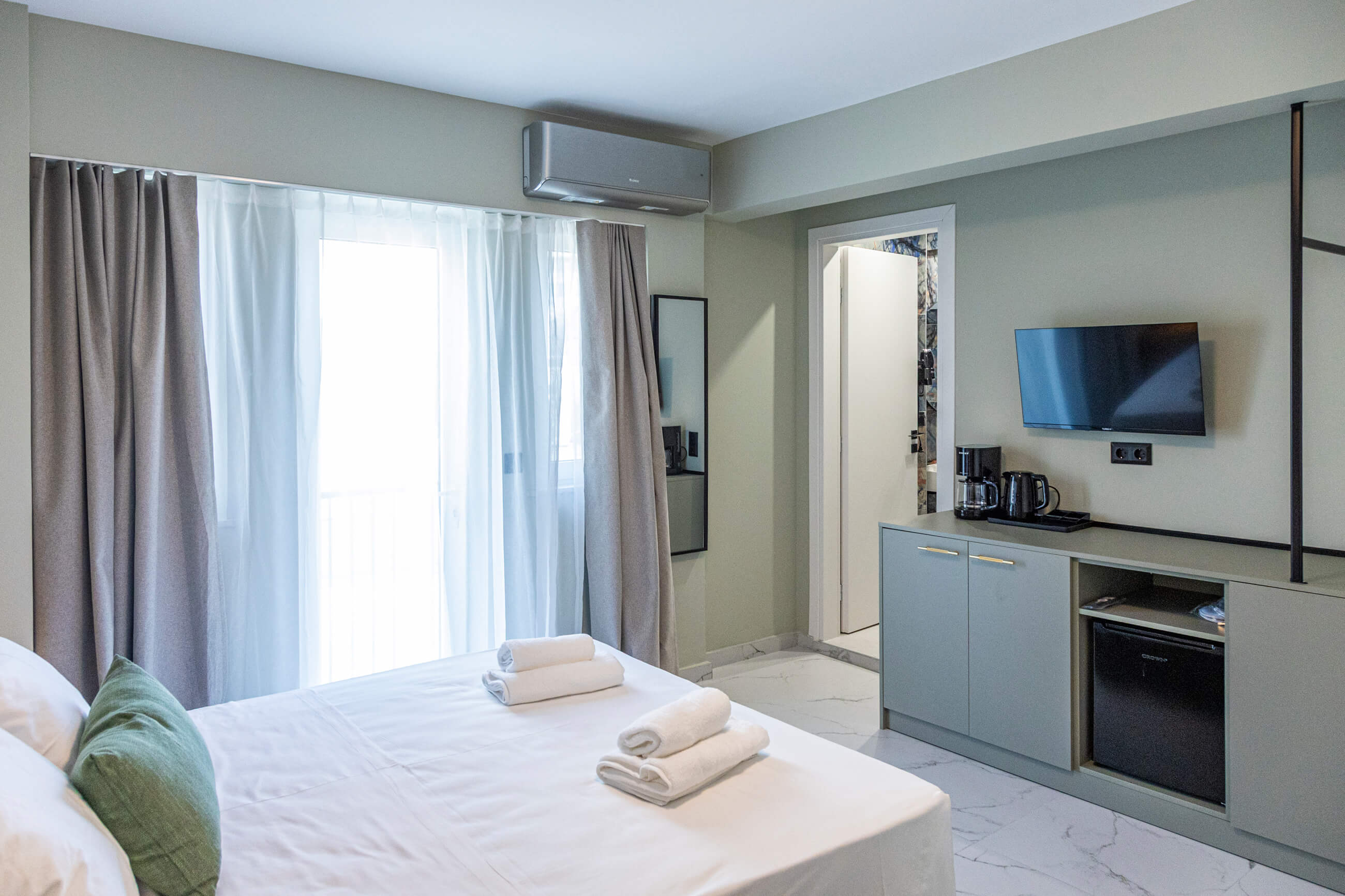 Ernest Suites Monastiraki